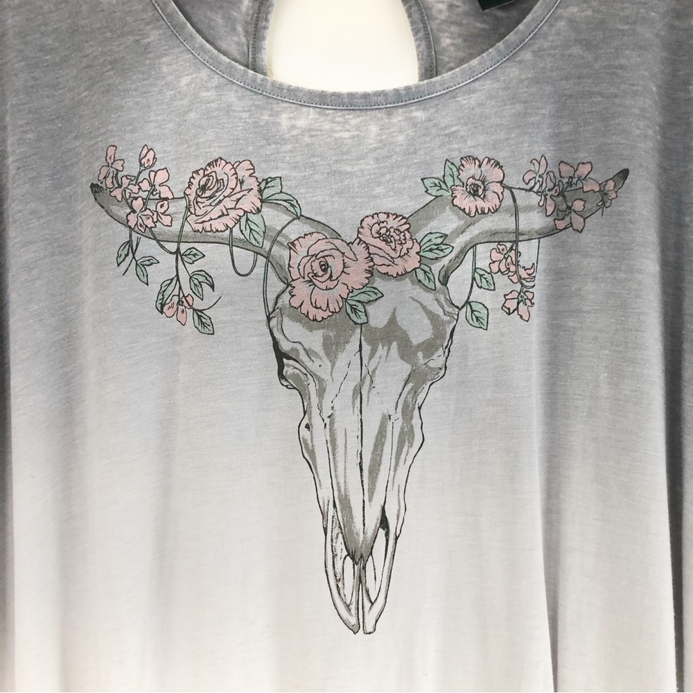 Torrid Ombre Cow Skull Fringe Top size 2 - Picture 6 of 7